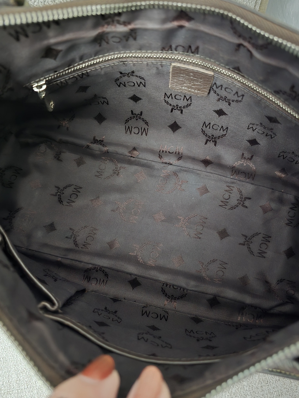 MCM EUC Vintage Dark Brown Pebbled Leather Shoulder Bag - Picture 7 of 9